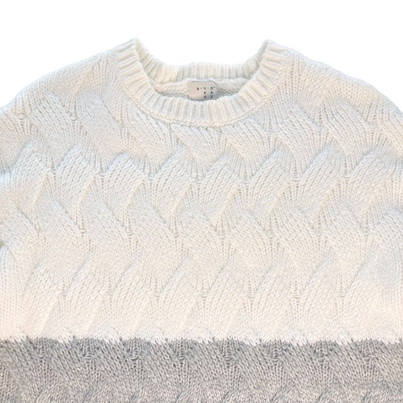 A New Day Women's‎ Small Sweater Crew Neck Gray White Pullover Ultra Soft Knit - Picture 2 of 9